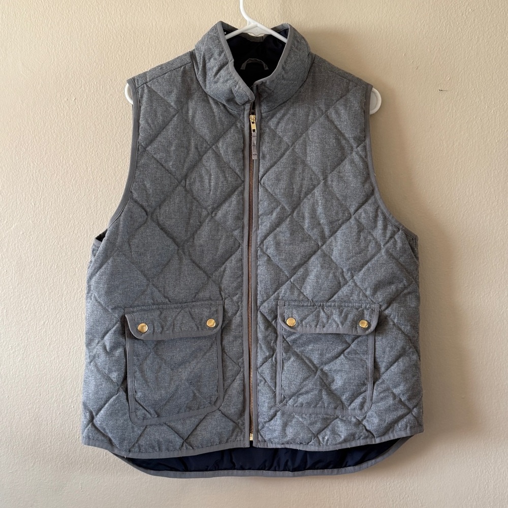 J. Crew Heather Grey Quilted Puffer Grey and Navy Excursion Vest Preppy size XL
